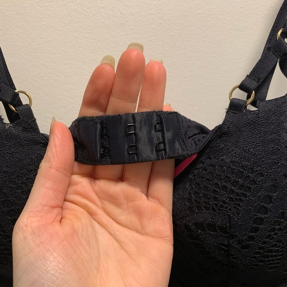 one peice - Picture 8 of 8